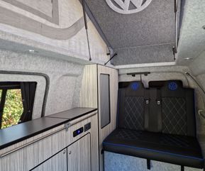 Caddy Maxi Elevating Roof Bed