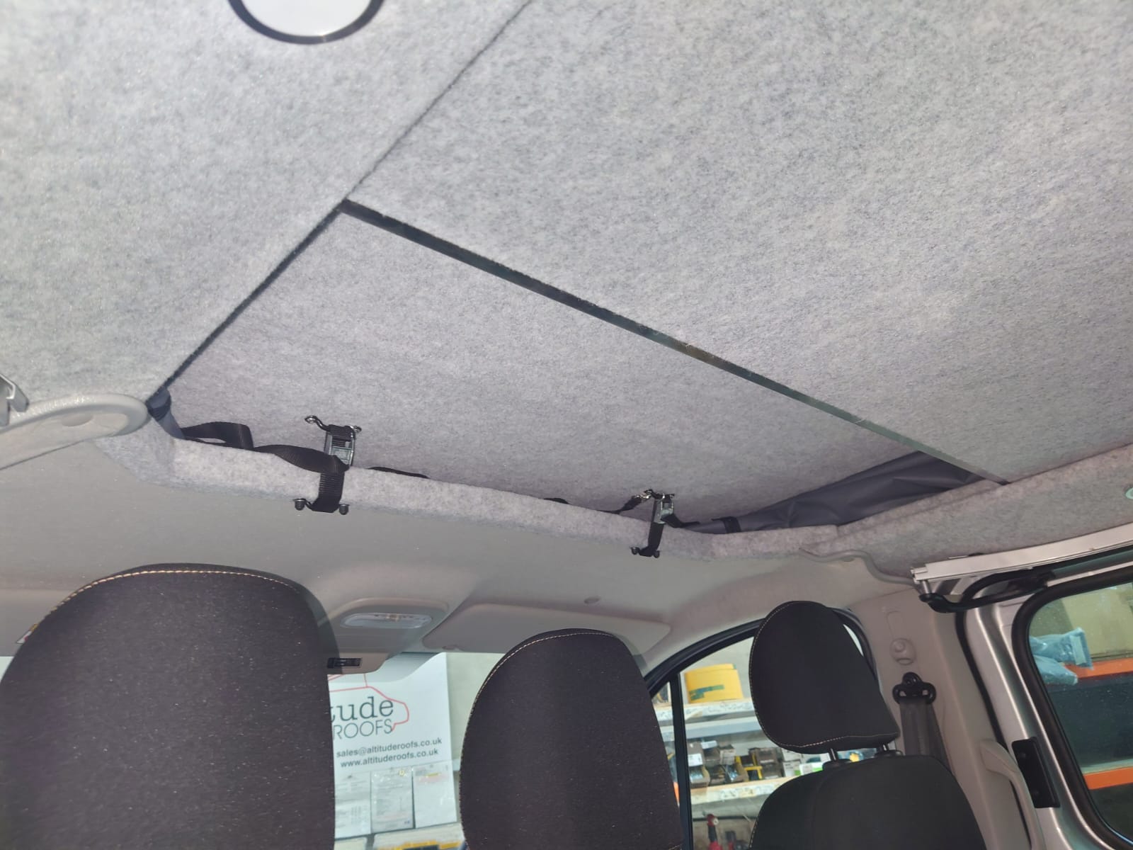 Vivaro/Trafic/NV300 Cab cut out elevating pop-top roof